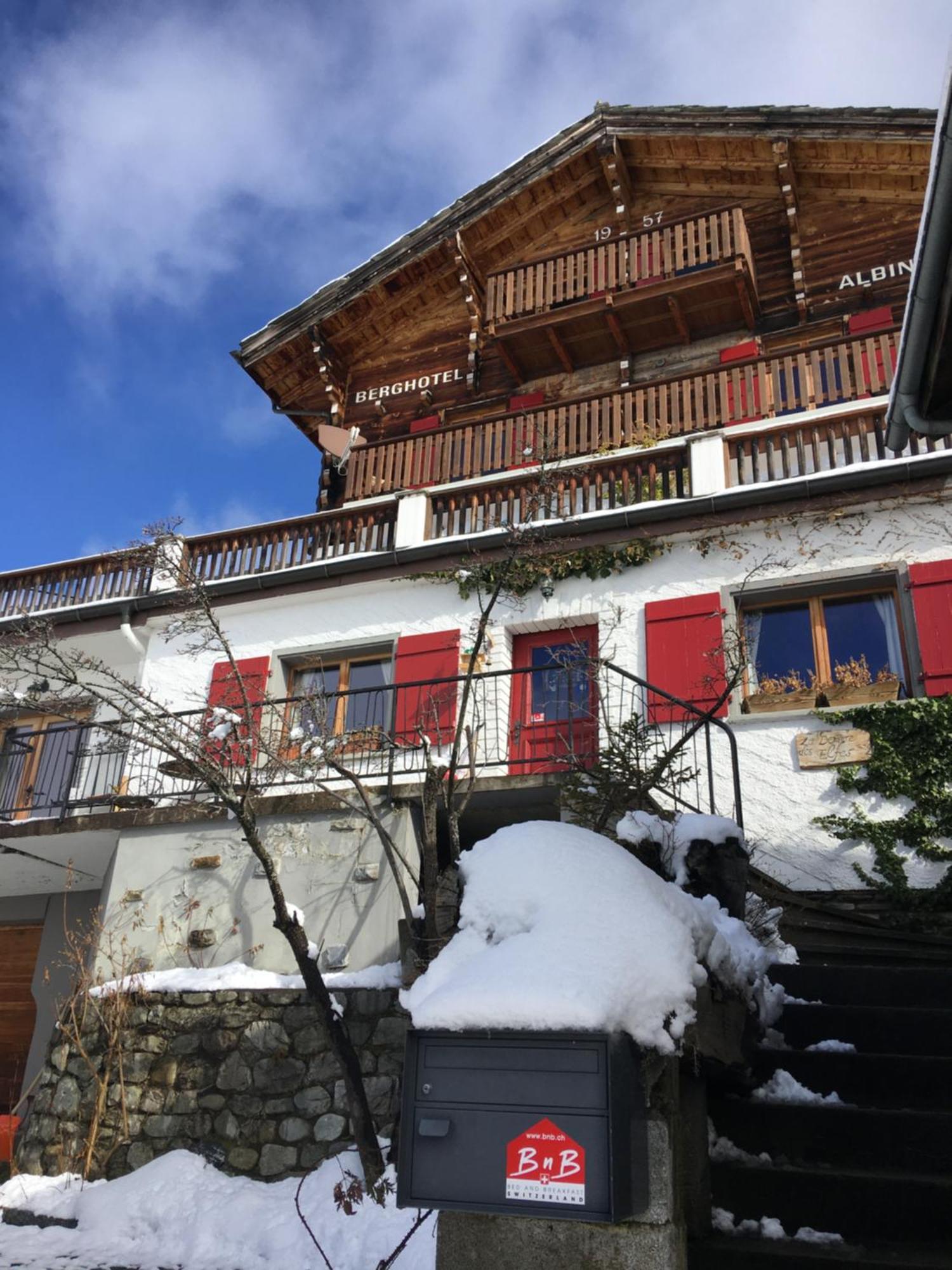 Bed and Breakfast La Demeure Des Elfes Albinen Exterior foto
